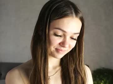 auroralowen cam girl profile image